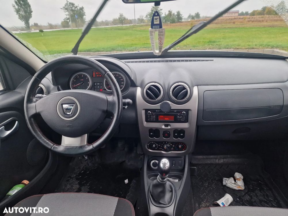 Dacia Duster 1.5 dCi 4x4 Prestige - 22