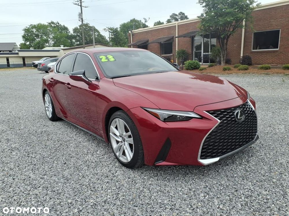 Lexus IS 200t - 4