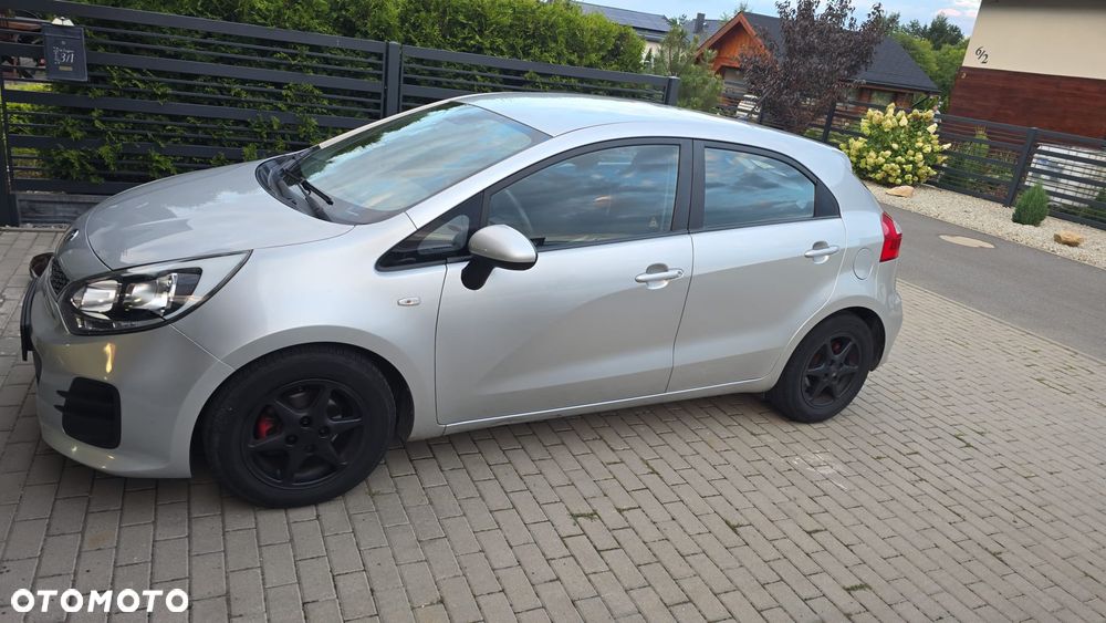 Kia Rio - 3