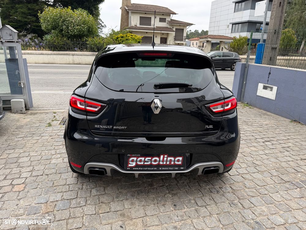 Renault Clio TCe 220 EDC R.S. Trophy - 14