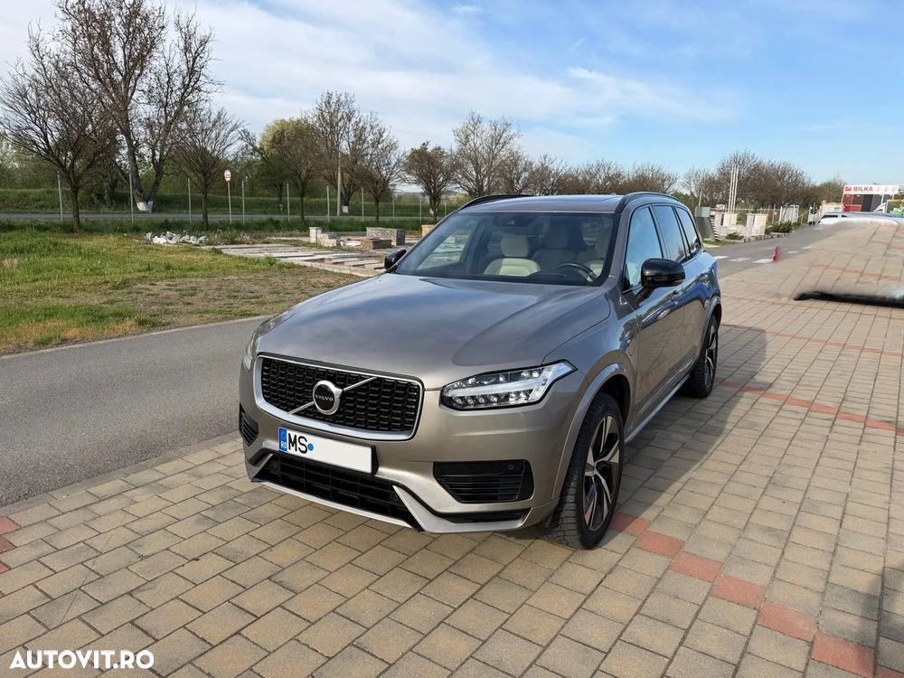 Volvo XC 90 - 1