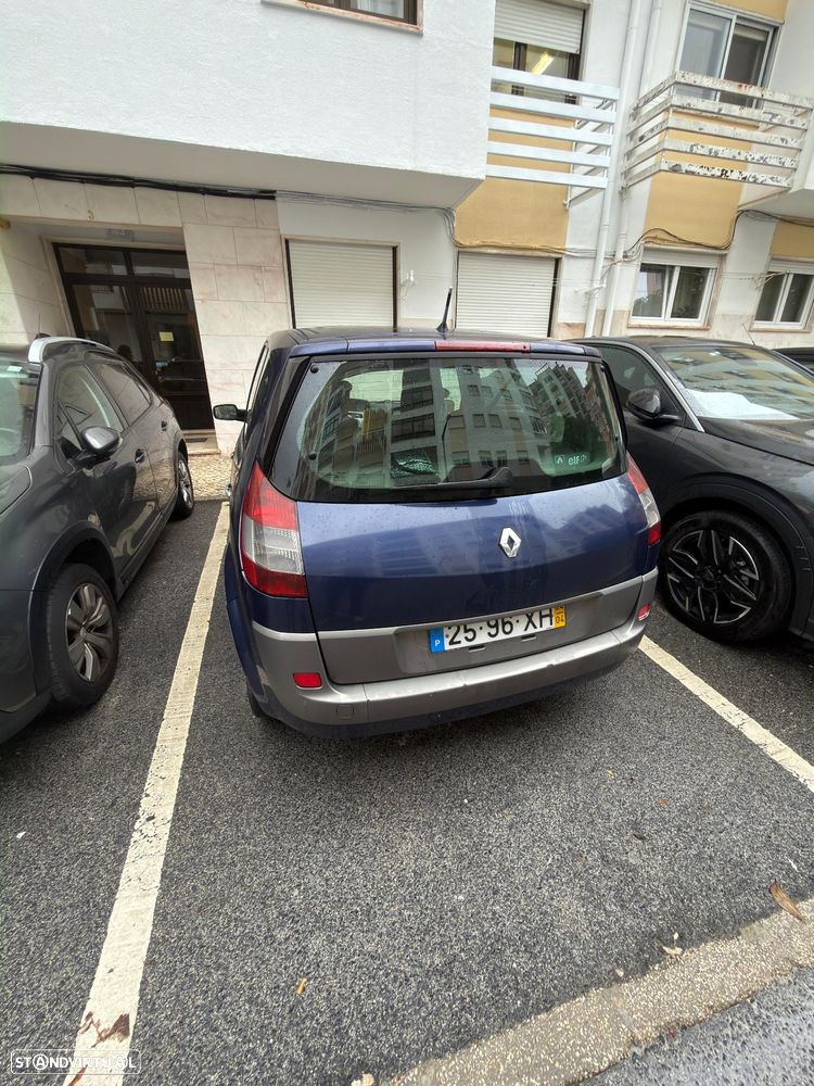 Renault Scénic 1.5 dCi Dynamique - 9