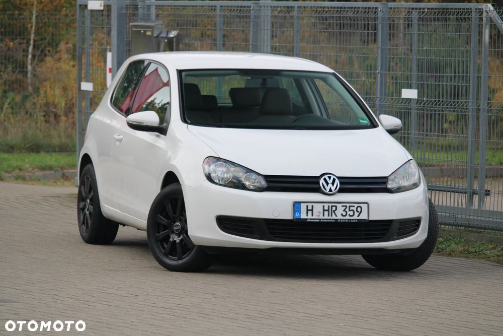 Volkswagen Golf - 1