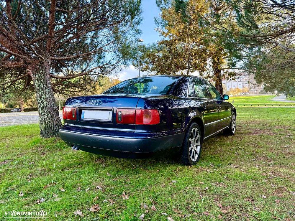 Audi A8 2.5 TDi - 9