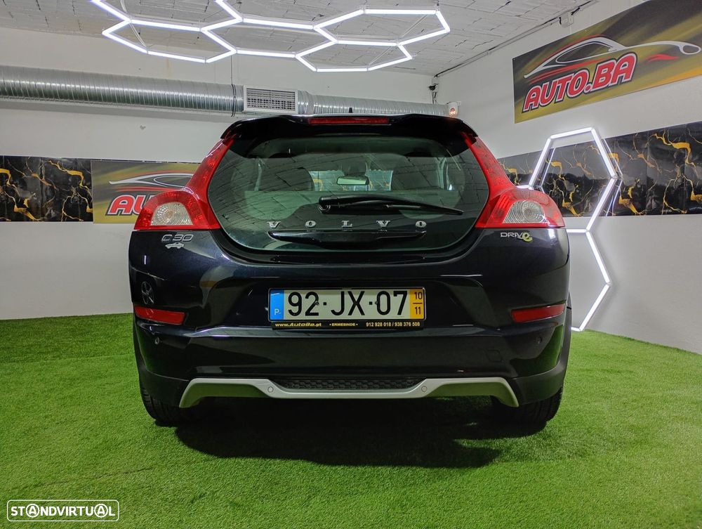 Volvo C30 1.6 D Drive Momentum — fotografia 34