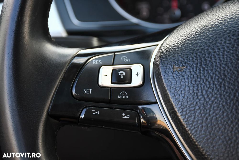 Volkswagen Passat 1.6 TDI (BlueMotion Technology) DSG Comfortline - 13