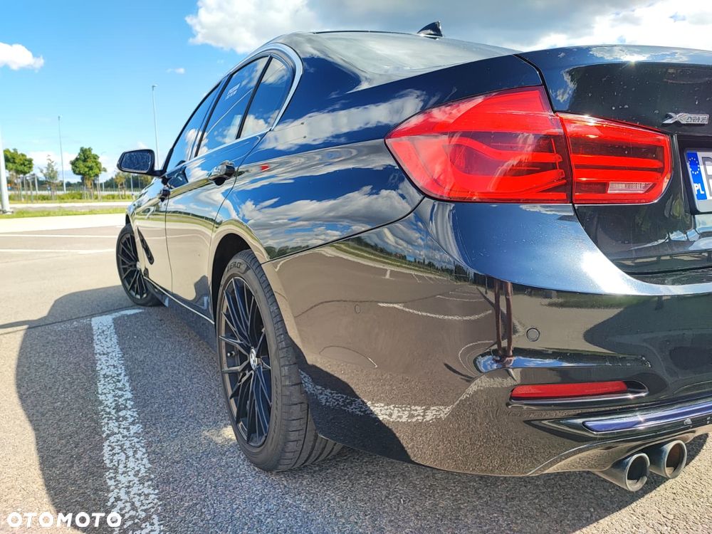 BMW Seria 3 330i xDrive Luxury Line - 10