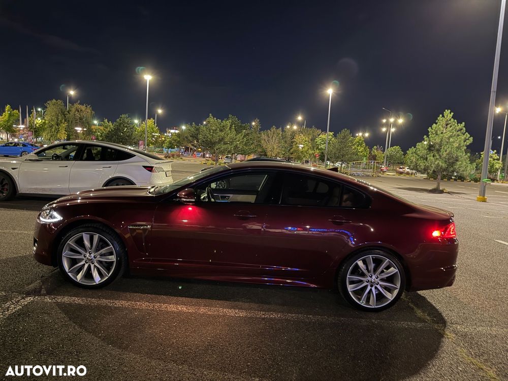 Jaguar XF 3.0 AWD Premium Luxury - 3