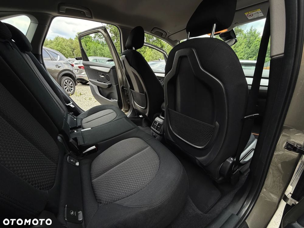 BMW Seria 2 218d Sport-Aut Advantage - 19