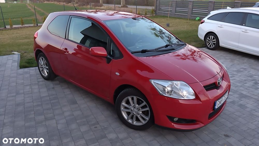 Toyota Auris 1.33 VVT-i Terra - 4