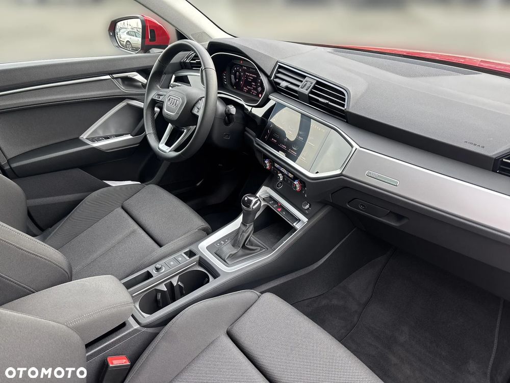 Audi Q3 35 TFSI Advanced S tronic - 12