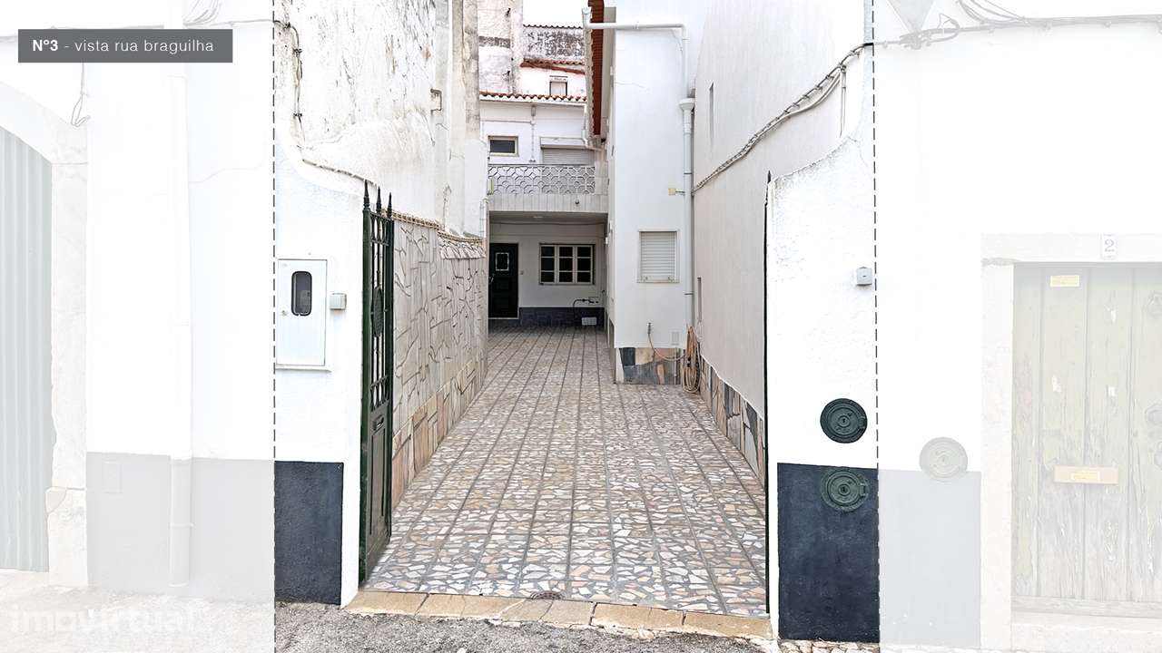 MORADIA BIFAMILIAR - Grande imagem: 3/41