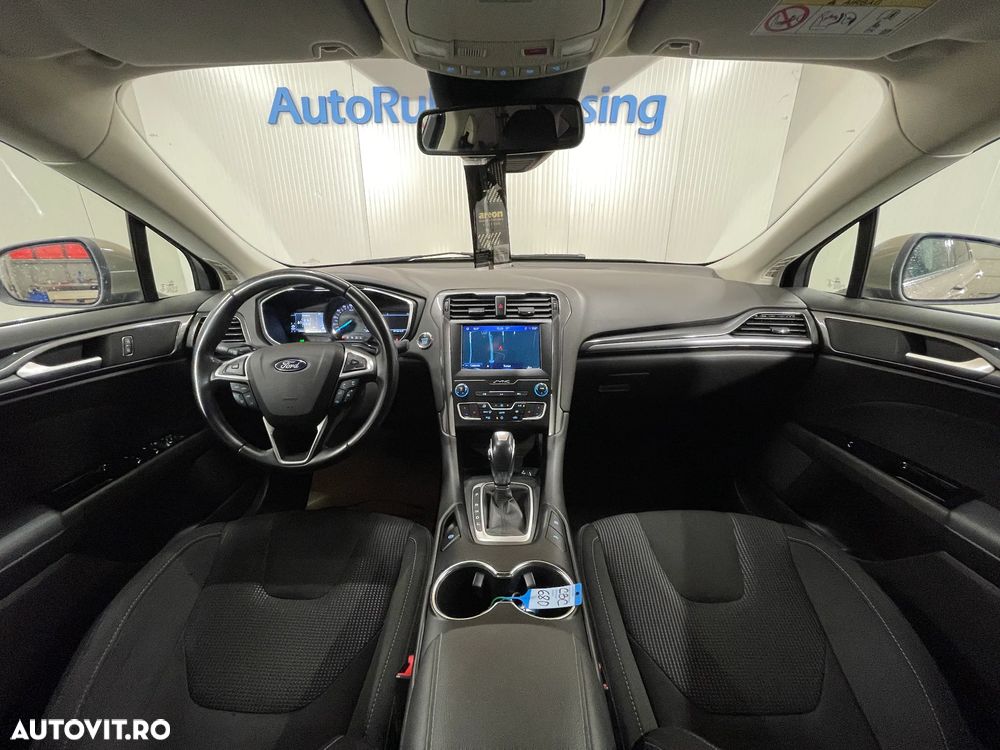 Ford Mondeo 2.0 HEV Titanium - 8