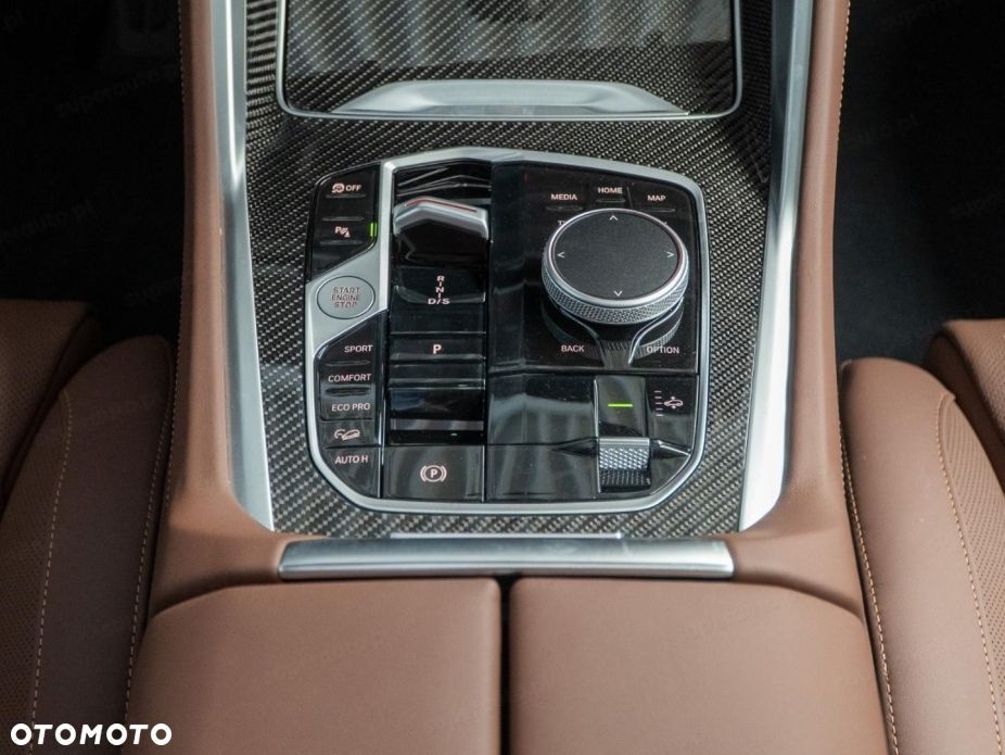 BMW X6 xDrive40d mHEV sport - 13