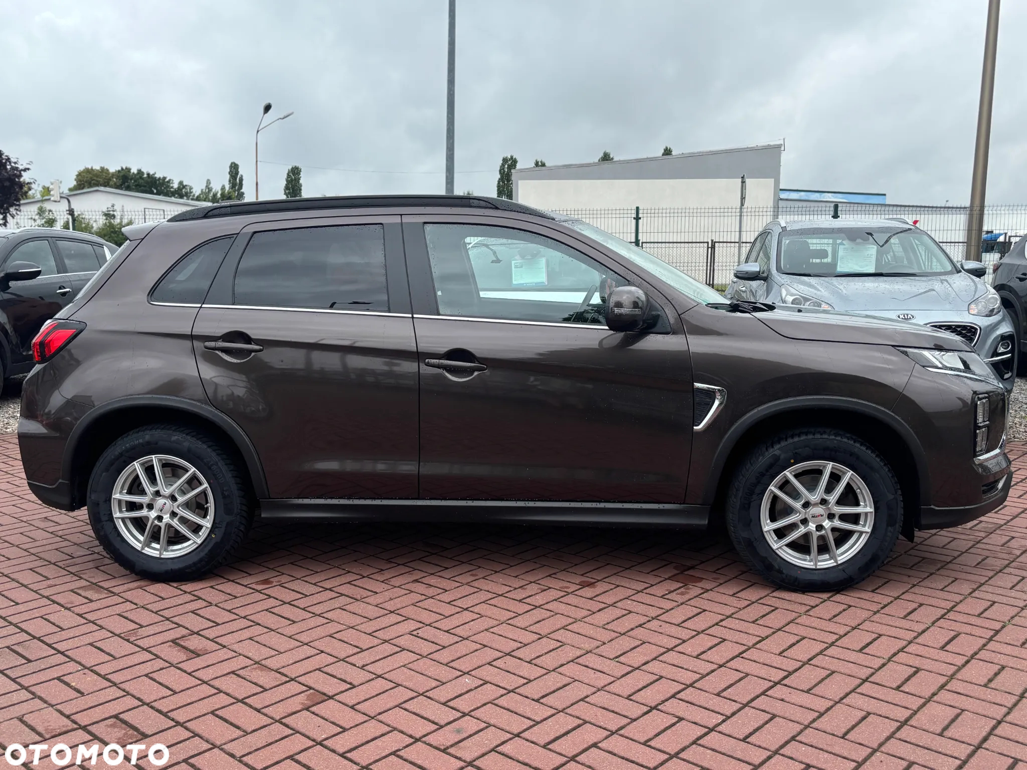 Mitsubishi ASX 2.0 2WD CVT Intro Edition+ - 12