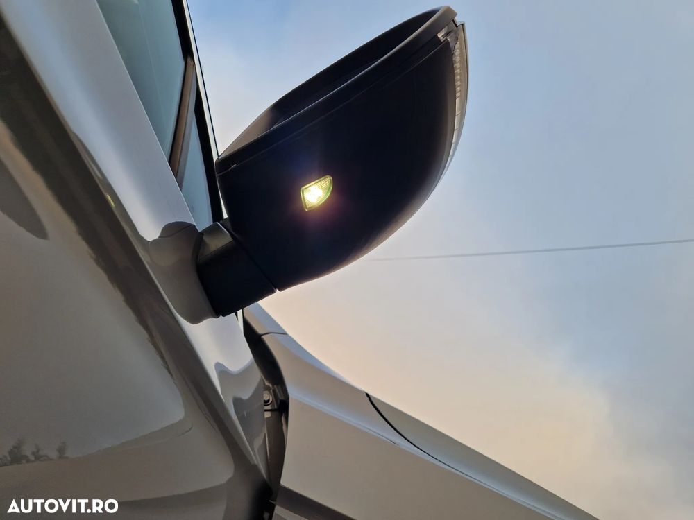 Volkswagen Passat 2.0 TDI DSG 4Mot Highline - 19