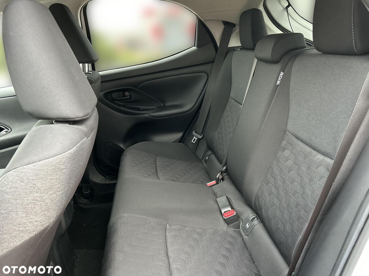 Toyota Yaris - 25