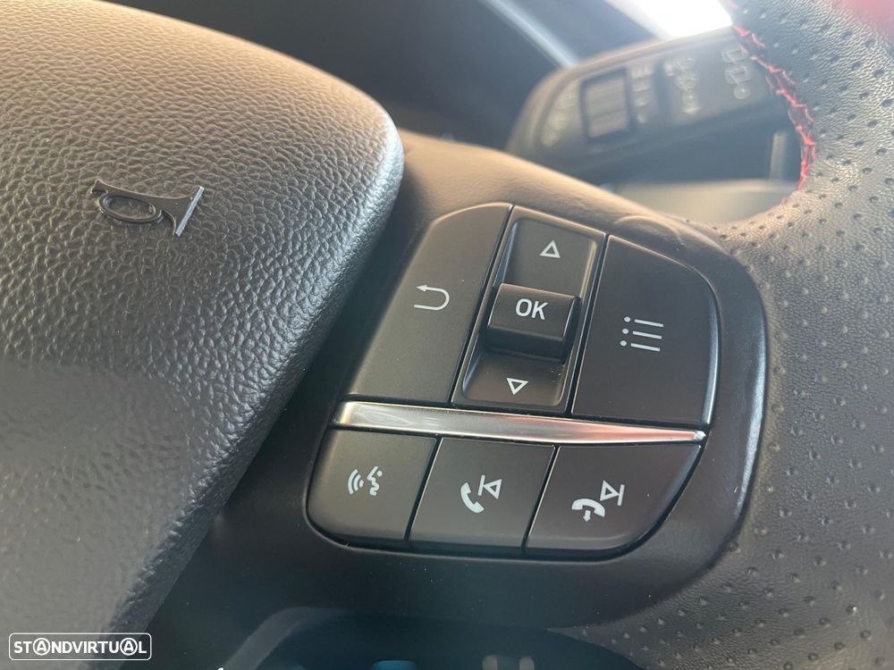 Ford Focus 1.0 EcoBoost MHEV ST-Line X - 21