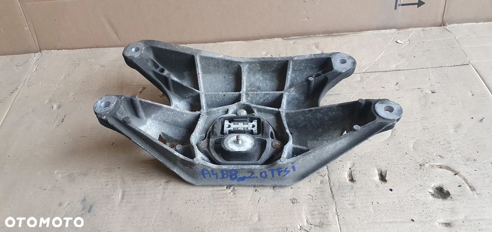 Łapa poduszka skrzyni biegów Audi A4 B8 8K0399263AF - 2