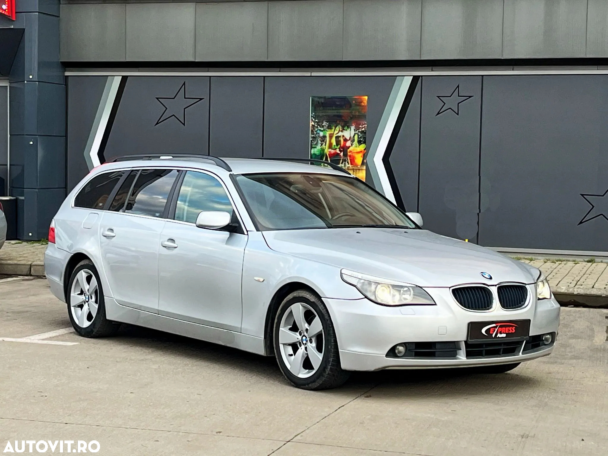 BMW Seria 5 525d Touring Edition Fleet - 2