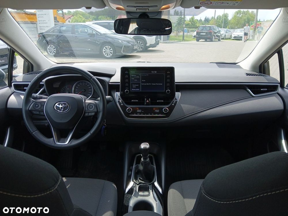 Toyota Corolla - 12