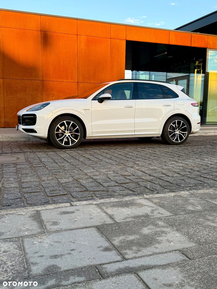 Porsche Cayenne E-Hybrid Platinum Edition - 12