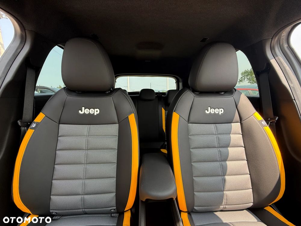 Jeep Avenger 1.2 T3 mHEV The North Face 4xe eDCT6 - 18