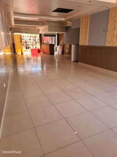 Loja Zona Sº Luís / hospital Faro / rotunda hospital - Grande imagem: 2/5