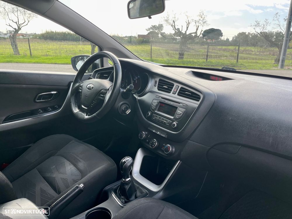 Kia Ceed SW 1.4 CRDi ECO - 17
