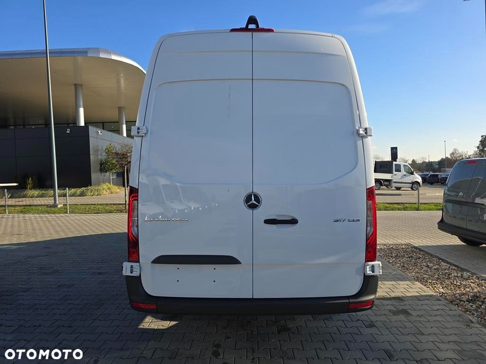 Mercedes-Benz Sprinter 317 CDI Long PRO 9G-Tronic - 8