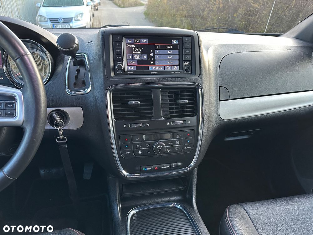 Dodge Grand Caravan 3.6 R/T - 28
