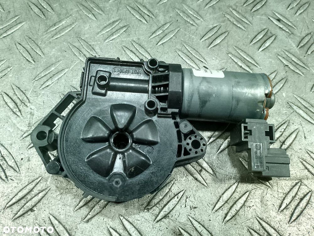 SILNICZEK SZYBERDACHU MAYBACH X222 0390200101 6.0 V12 - 1