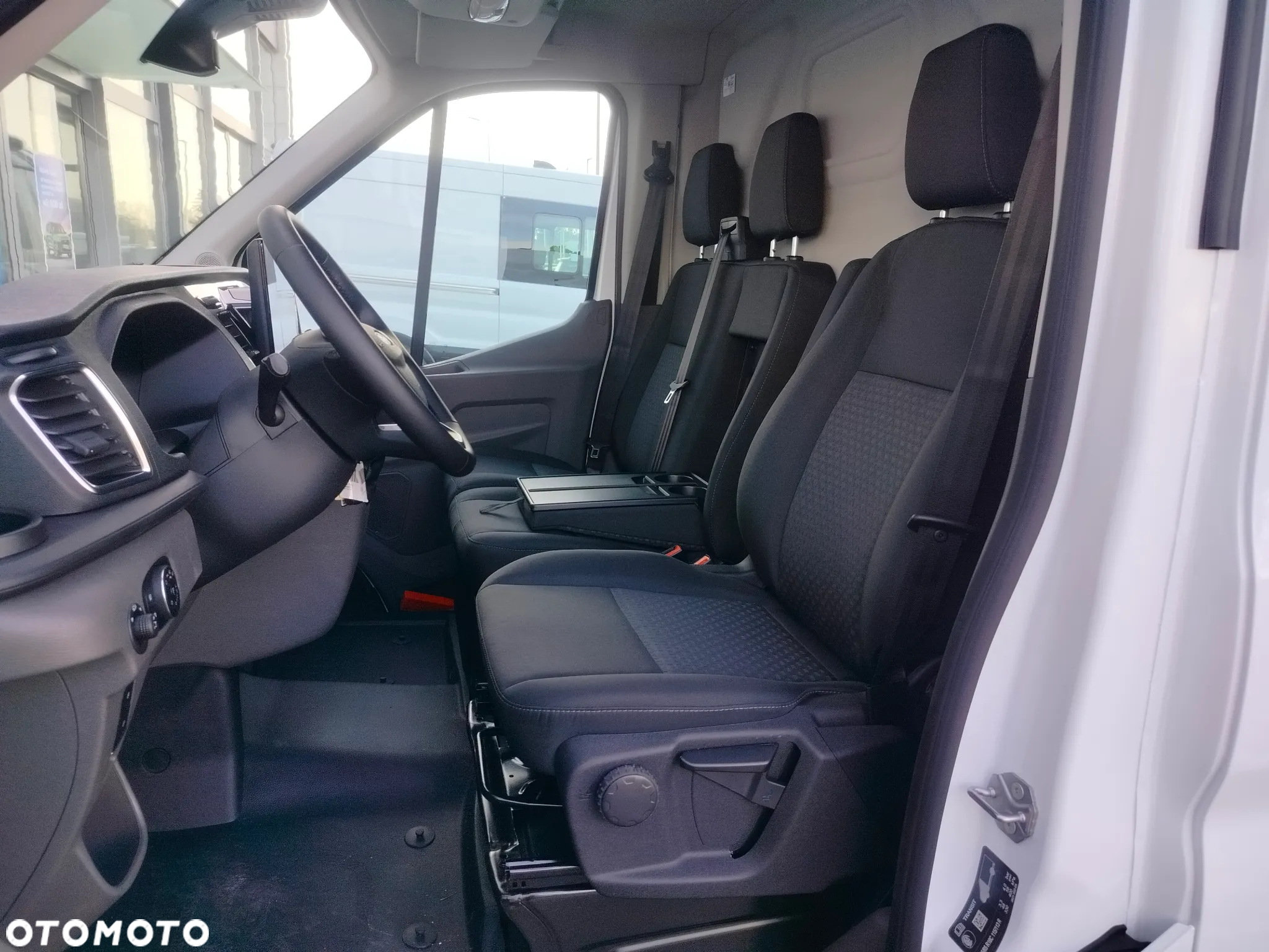 Ford Transit - 4