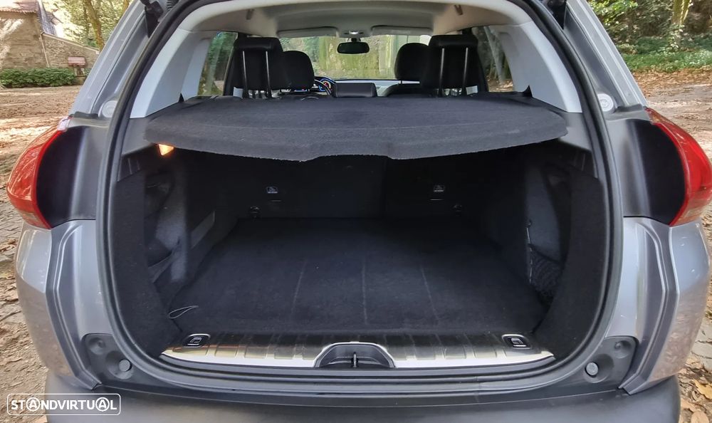 Peugeot 2008 1.2 PureTech Allure - 23