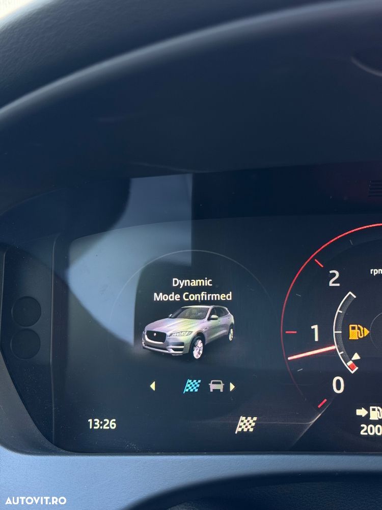 Jaguar F-Pace 30d AWD R-Sport - 36