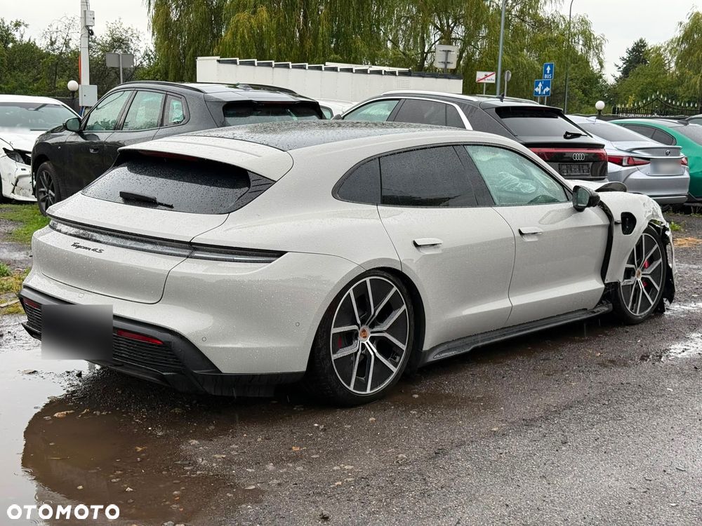 Porsche Taycan 4S Black Edition - 11