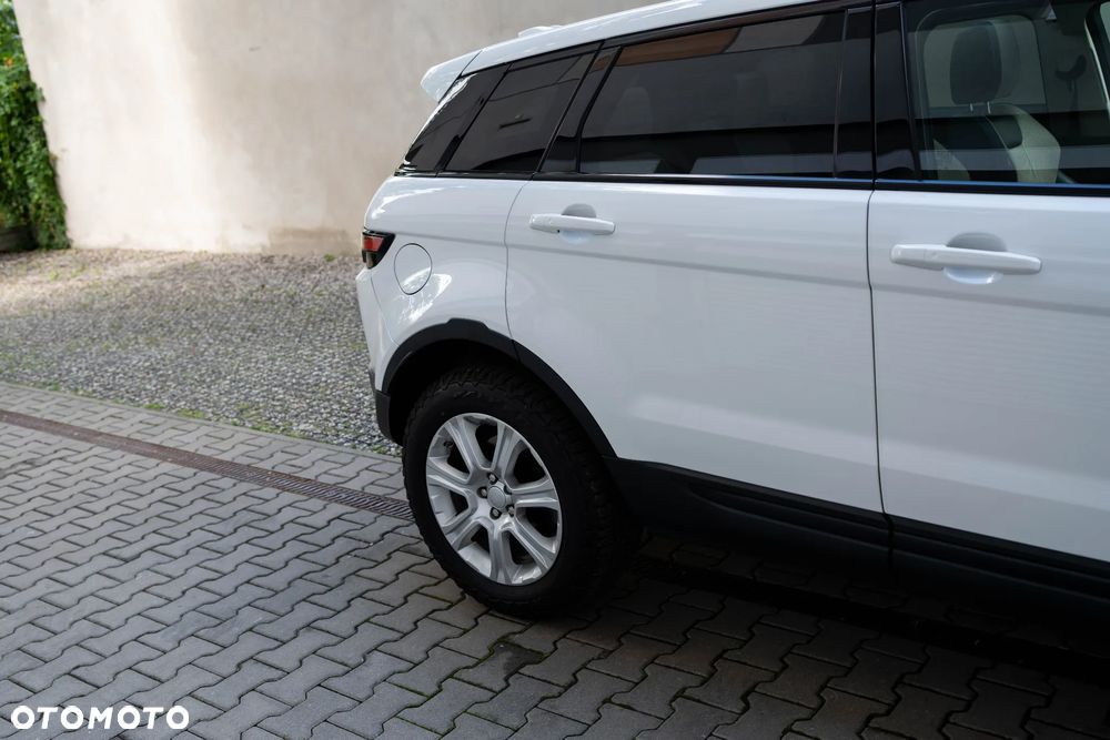 Land Rover Range Rover Evoque 2.0Si4 SE Plus / Dynamic - 40