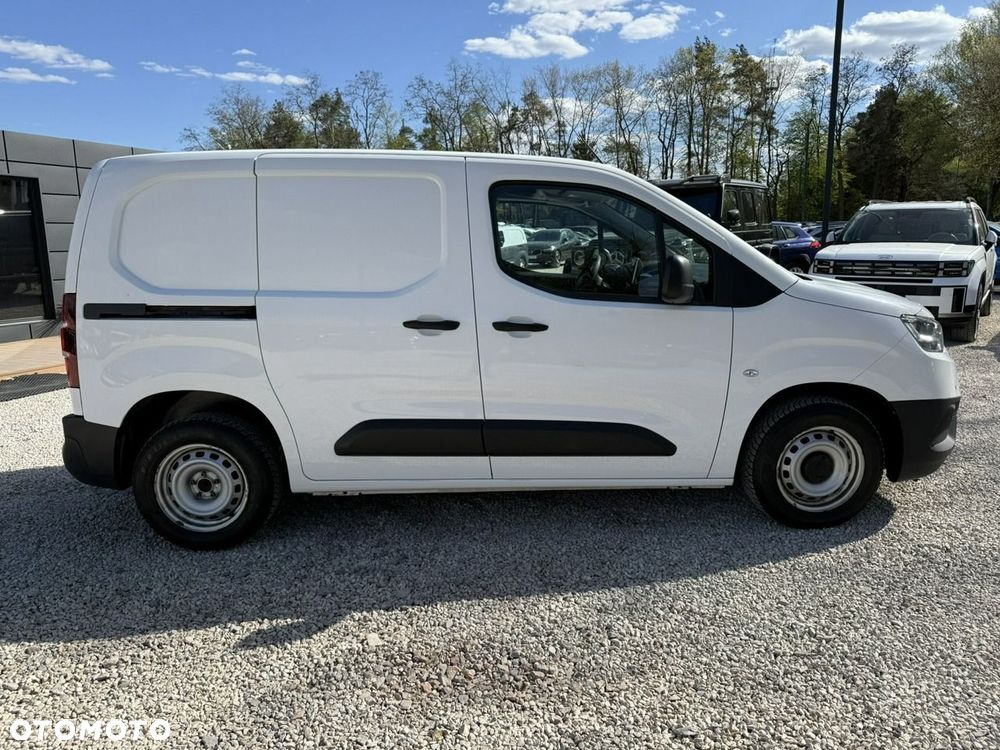 Toyota Proace City - 23