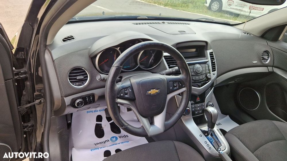 Chevrolet Cruze - 11