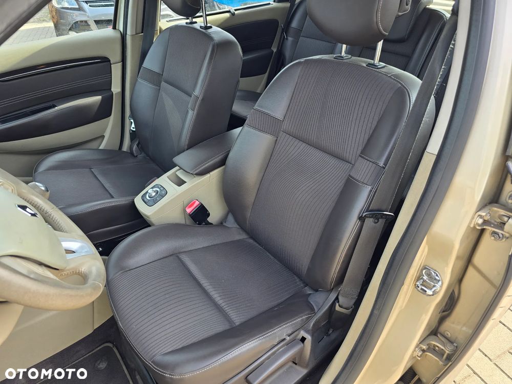 Renault Scenic - 13