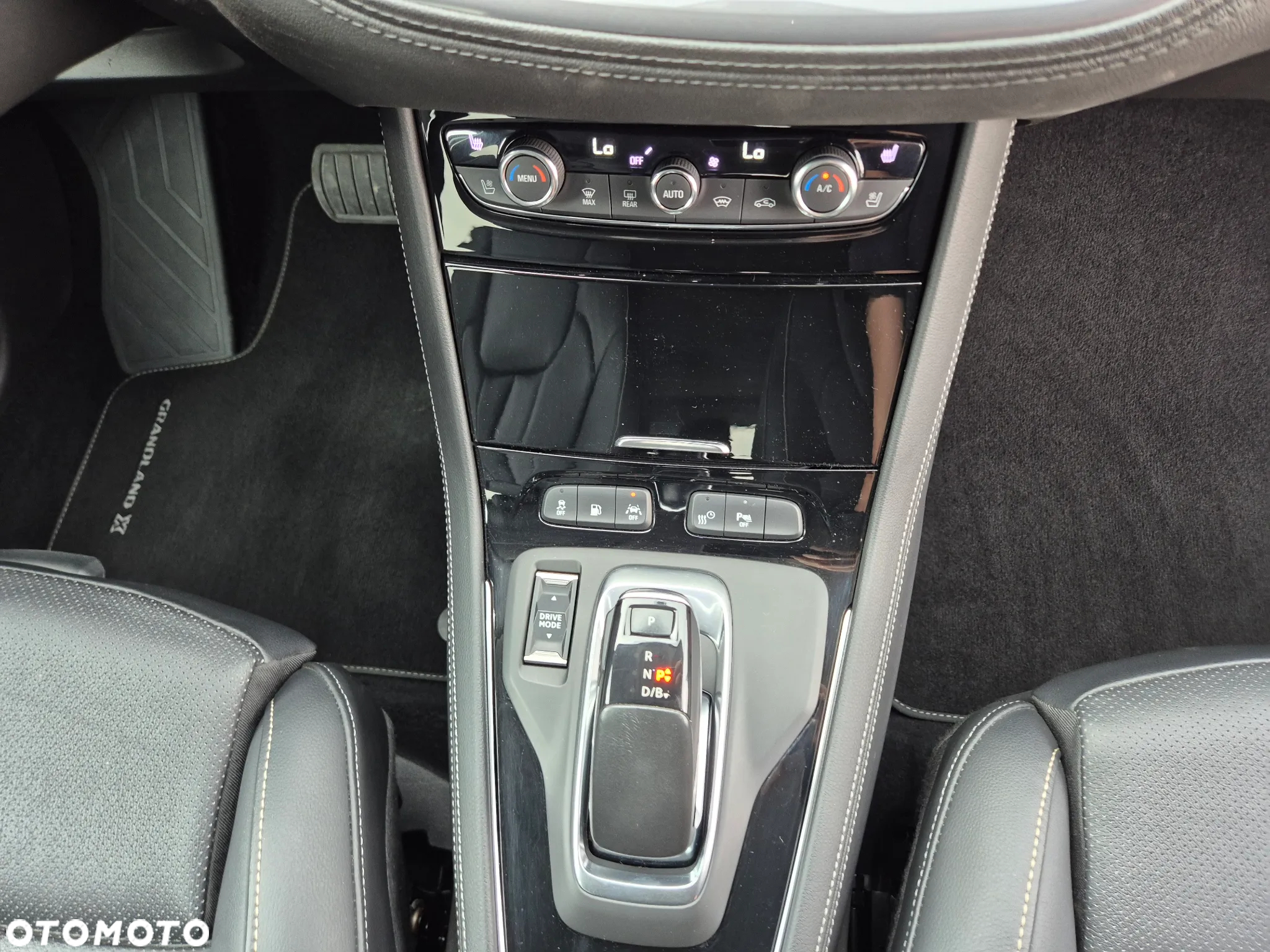 Opel Grandland X Plug-in-Hybrid4 1.6 DI Start/Stop Ultimate - 13