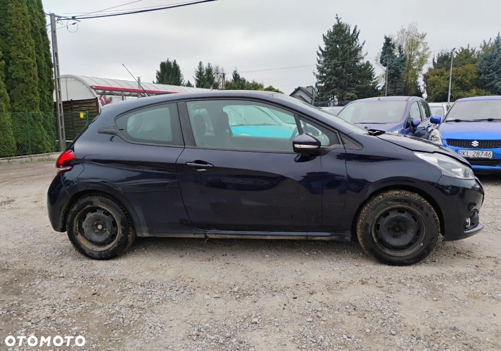 Peugeot 208 - 20