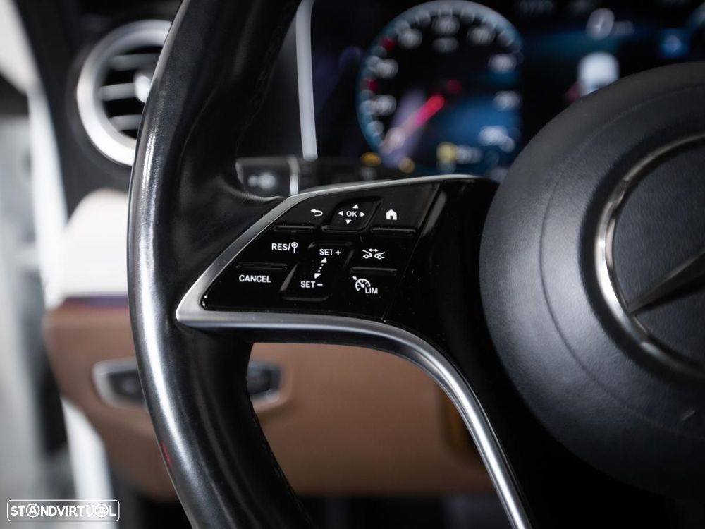 Mercedes-Benz E 220 d Avantgarde - 17