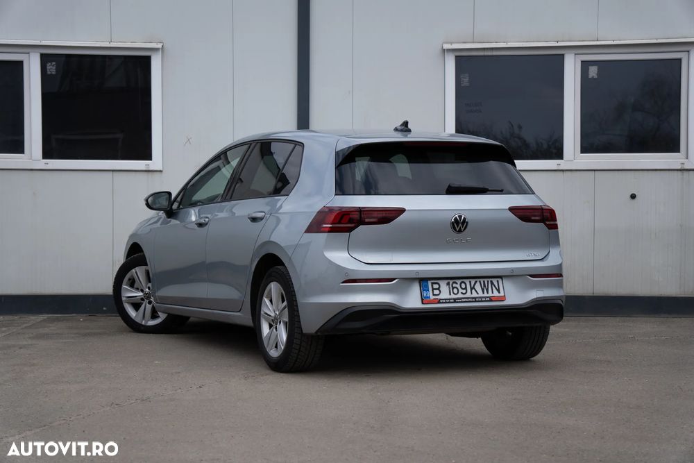 Volkswagen Golf 1.5 eTSI DSG MHEV Life - 4