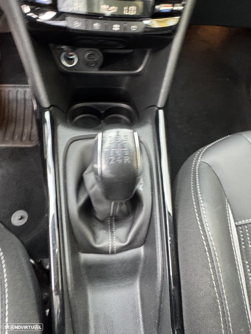 Peugeot 2008 1.2 PureTech Allure - 16