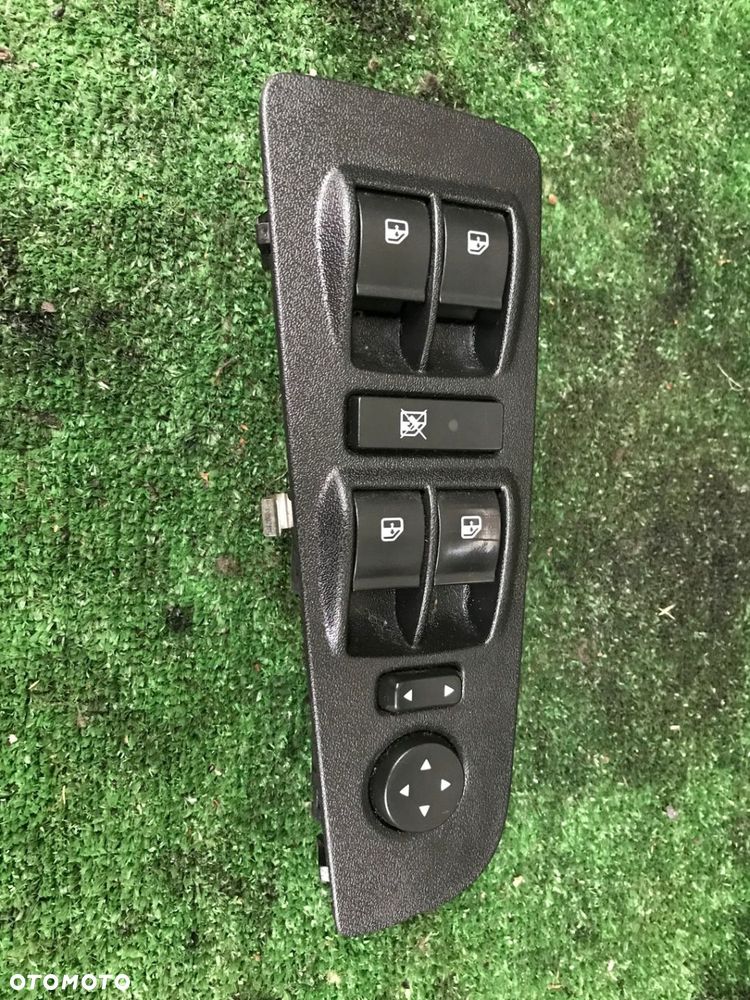 PRZEŁĄCZNIKI PANEL SZYB LEWY BRAVO II WWA - 1
