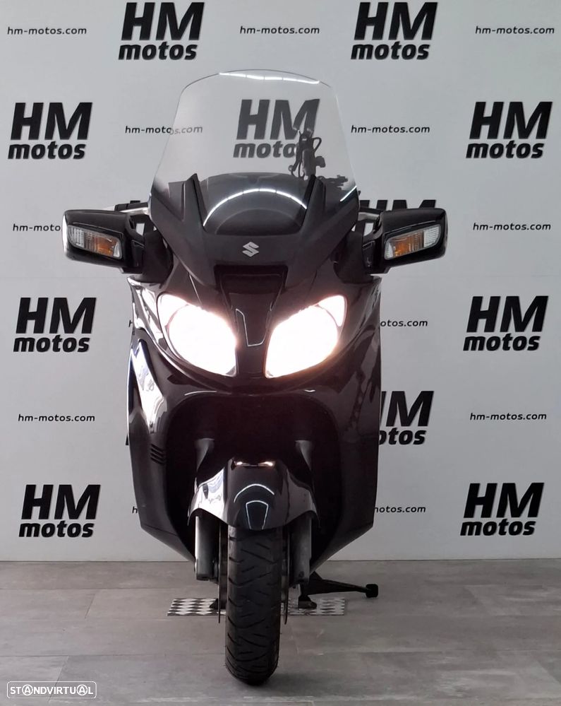 Suzuki Burgman 650 EXECUTIVE - 4