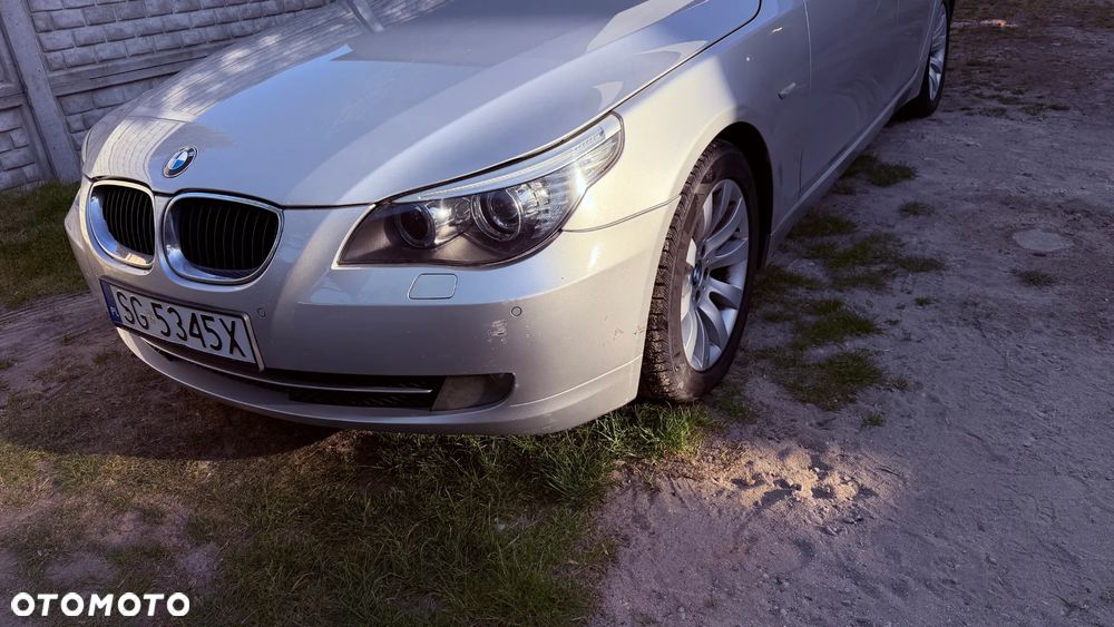 BMW Seria 5 520i - 7