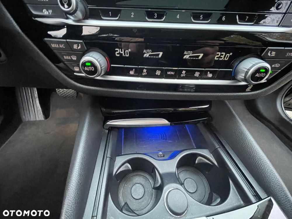 BMW Seria 5 520d Sport - 7