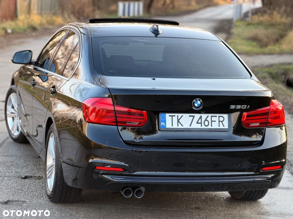 BMW Seria 3 330i Edition Luxury Line Purity - 17